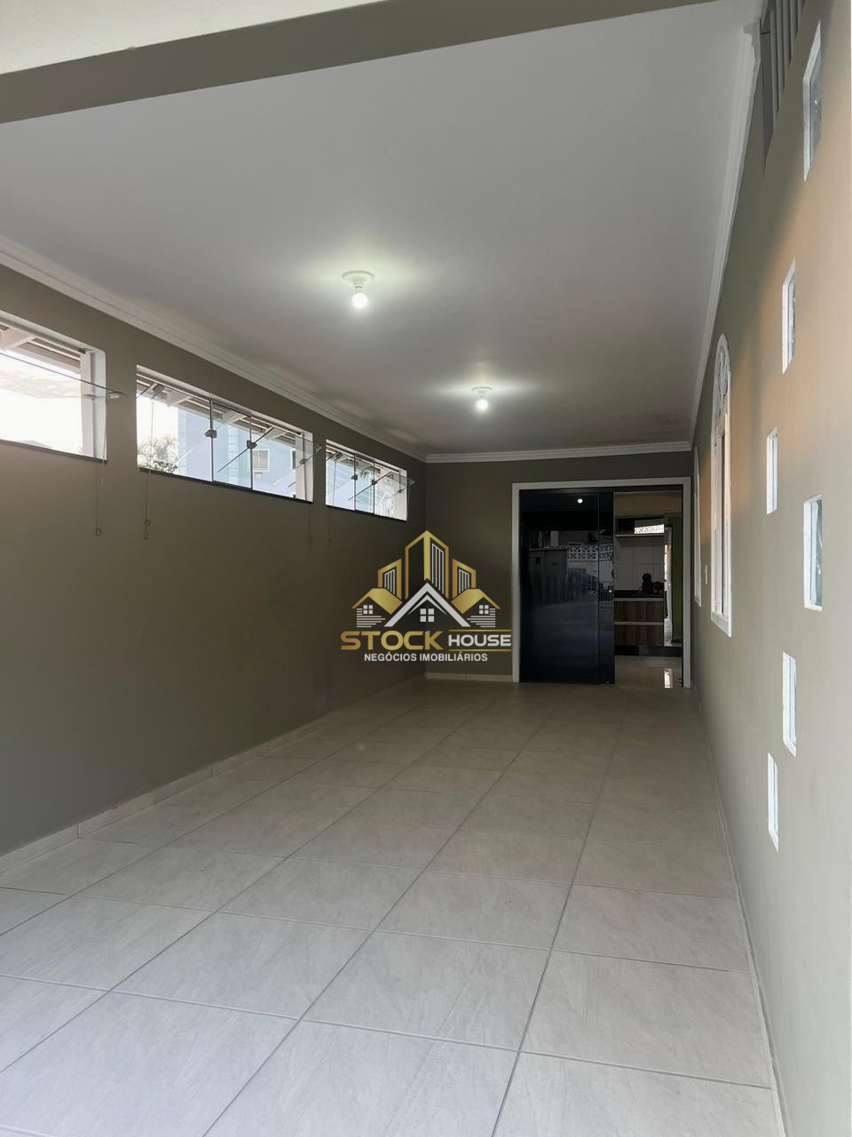 Imagens do imóveis EXCEPCIONAL CASA SEMI MOBILIADA COM 2 SUÍTES + 2 QUARTOS BAIRRO BOEHMERWALD