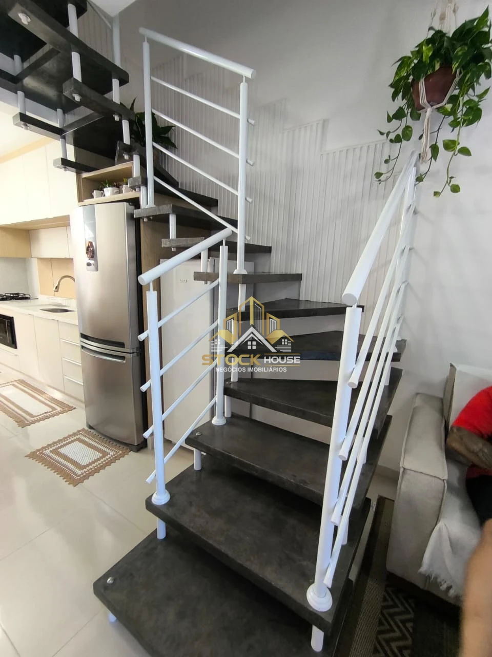 Imagens do imóveis Sobrado geminado com duas suítes a venda