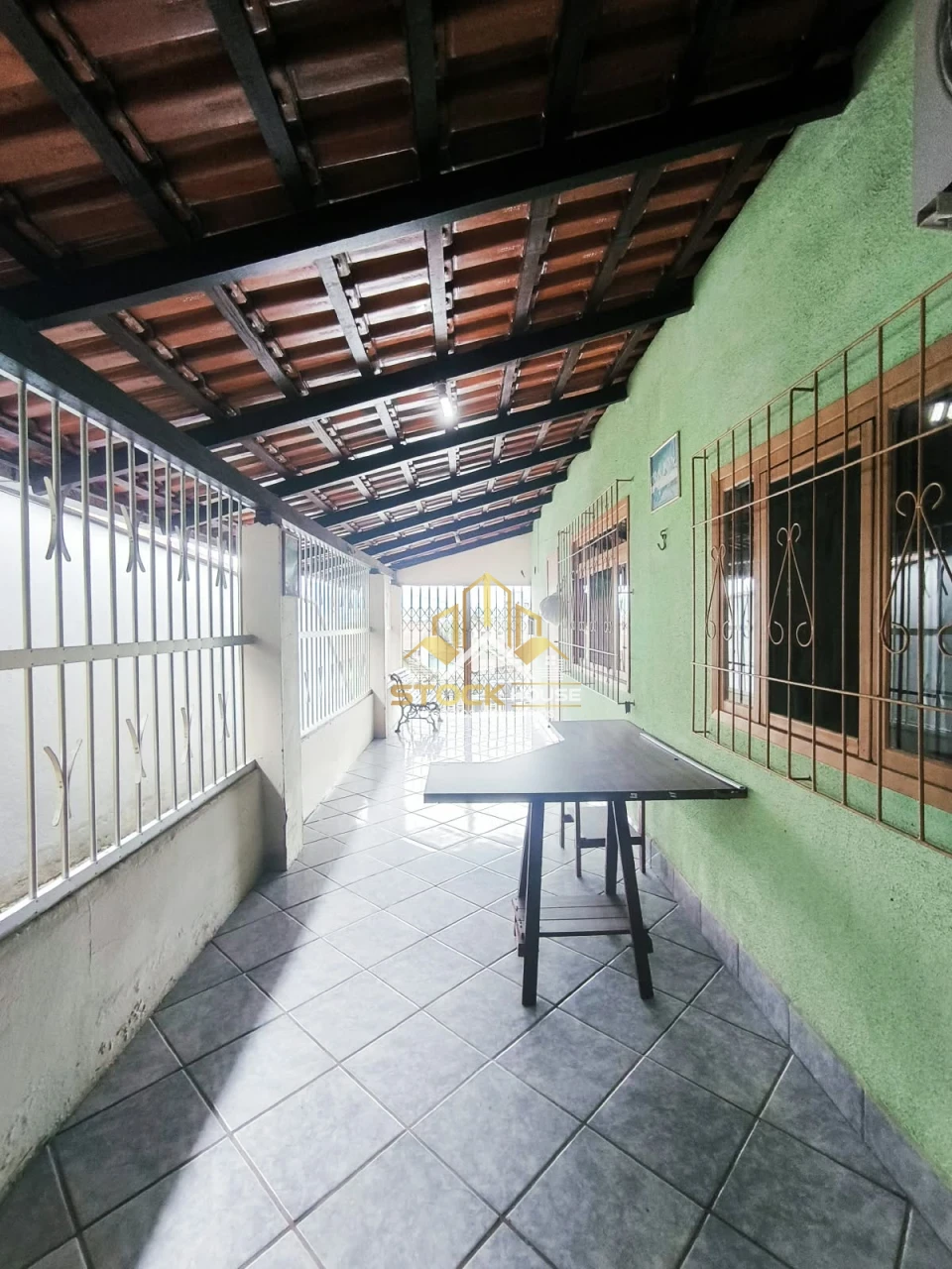 Imagens do imóveis CASA ESCRITURADA GUANABARA