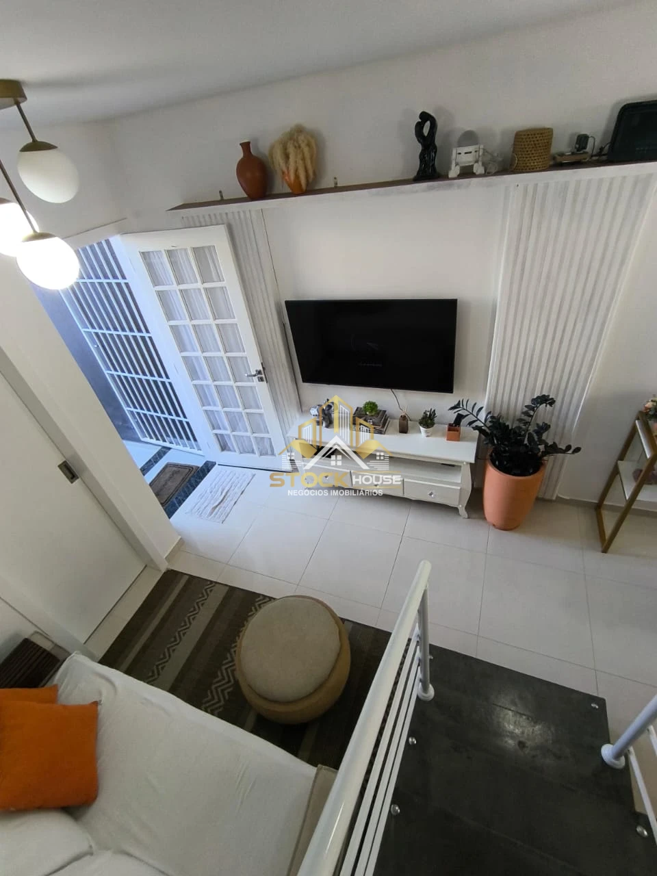 Imagens do imóveis Sobrado geminado com duas suítes a venda