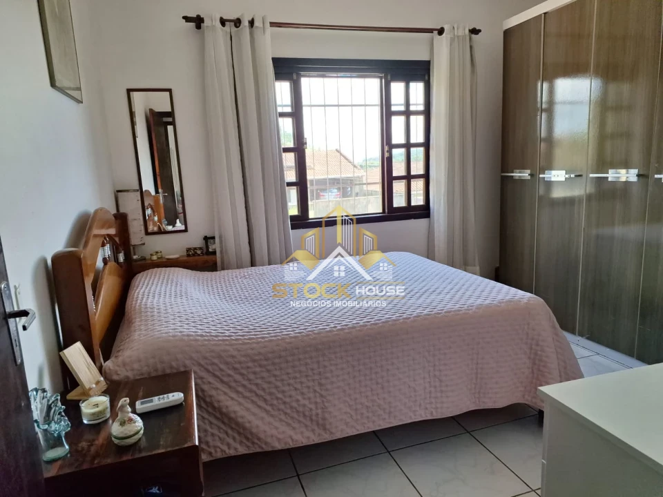 Imagens do imóveis CASA ESCRITURADA COM PISCINA
