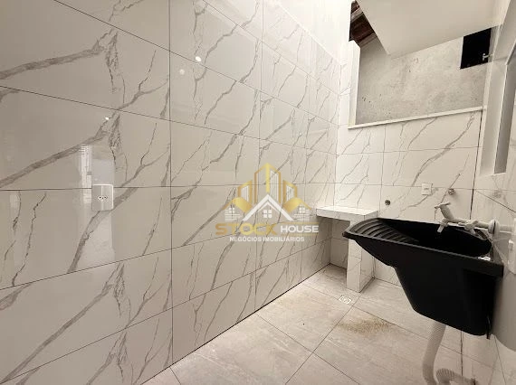 Imagens do imóveis CASA GEMINADA PLANTA BAIXA