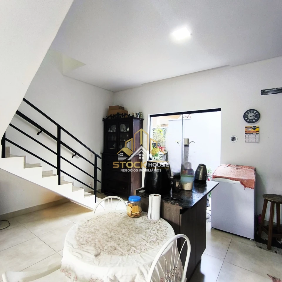 SOBRADO GEMINADO SUÍTE + 1 QUARTO A VENDA EM JOINVILLE