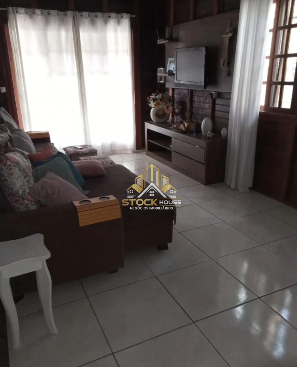 CASA  NA ZONA NORTE