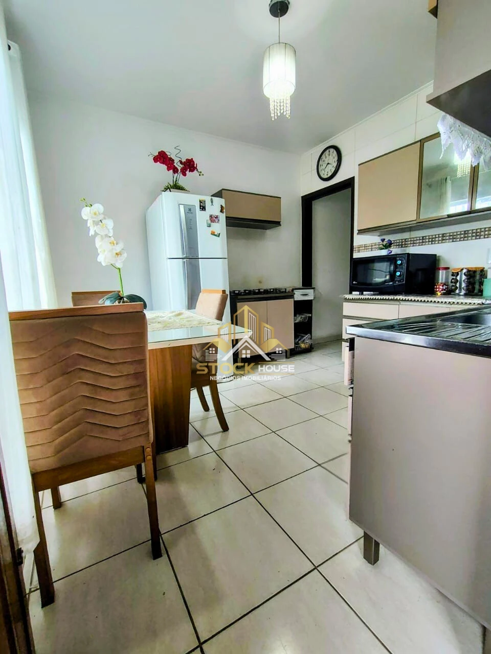 CASA GEMINADA PLANTA BAIXA, 2 QUARTOS, A VENDA EM JOINVILLE