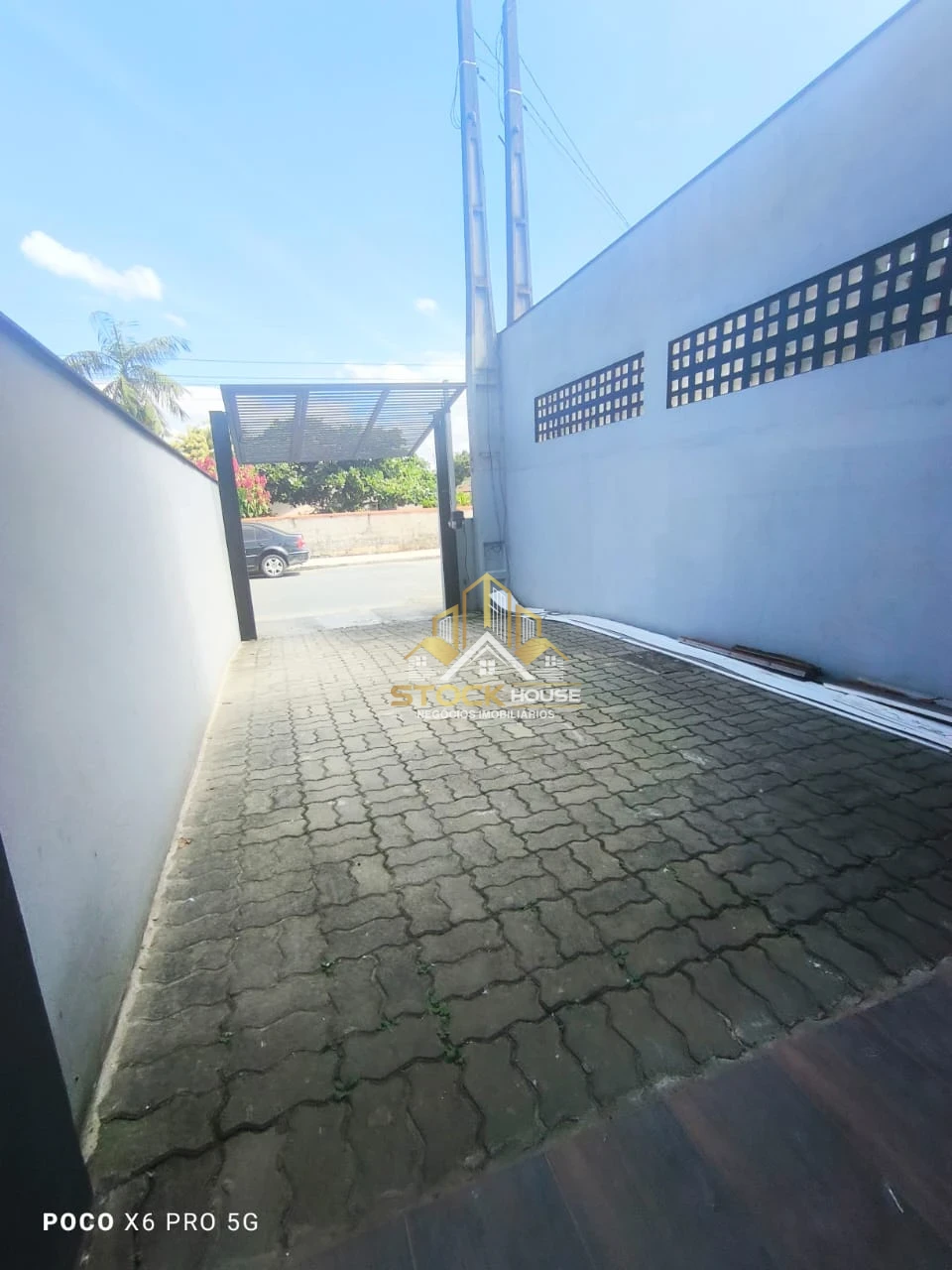 Imagens do imóveis SOBRADO GEMINADO À VENDA