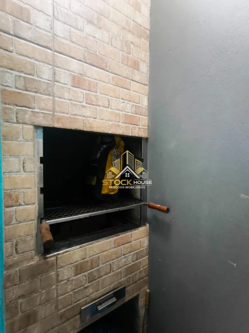 Imagens do imóveis SOBRADO GEMINADO À VENDA NA ZONA LESTE