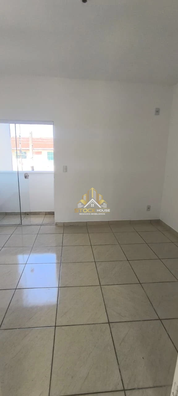 Imagens do imóveis SOBRADO GEMINADO À VENDA