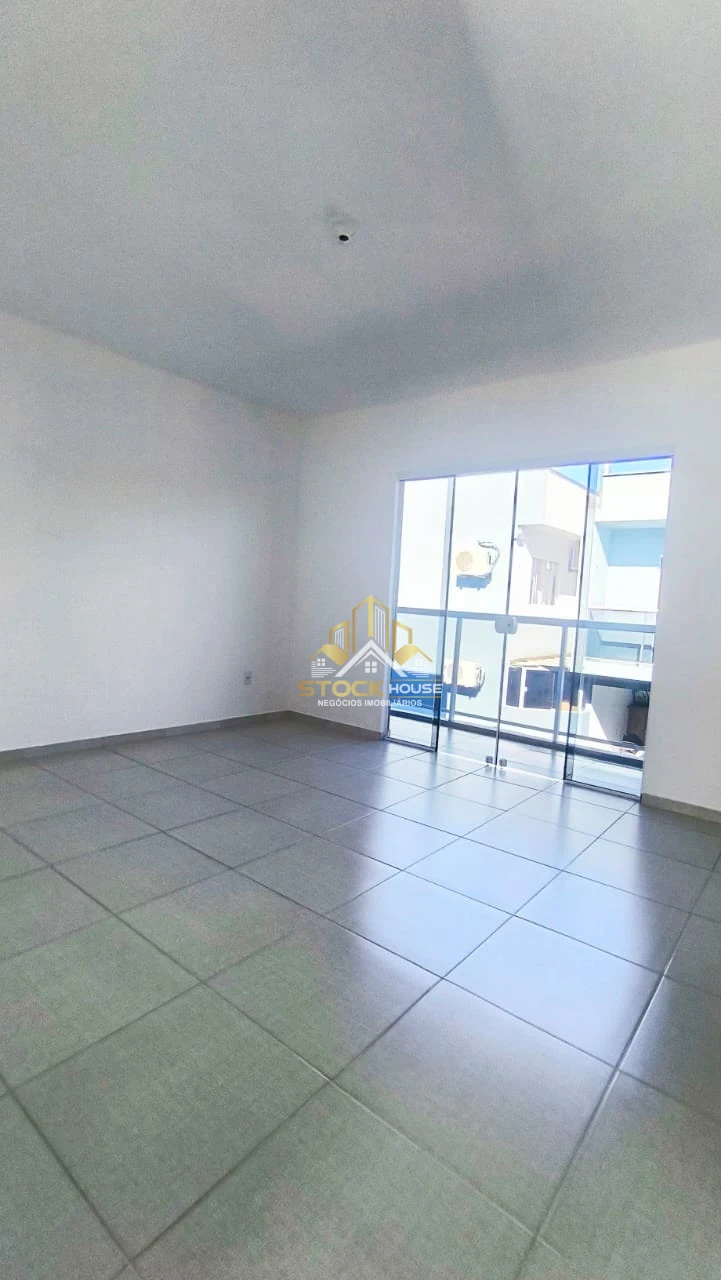 SOBRADO GEMINADO NA PRAIA