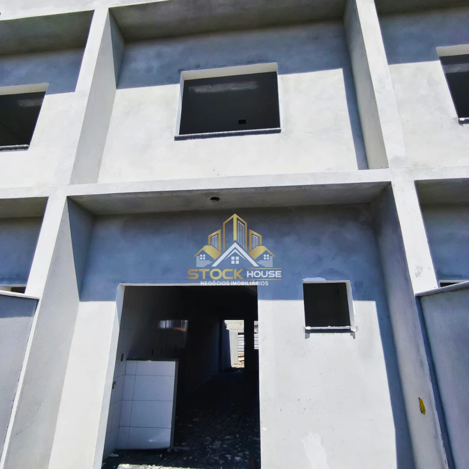 SOBRADO GEMINADO NOVO, 1 SUÍTE + 1 QUARTO, A VENDA EM JOINVILLE