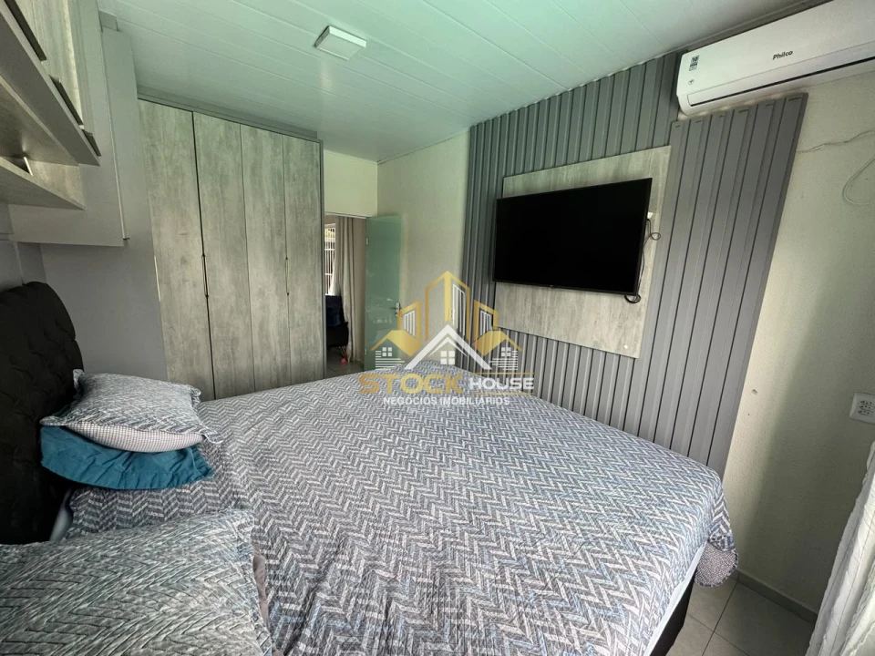 Imagens do imóveis Casa averbada com piscina