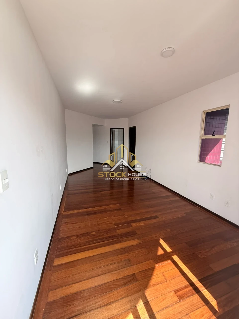 Imagens do imóveis APARTAMENTO COM LOCALIZAÇÃO PRIVILEGIA