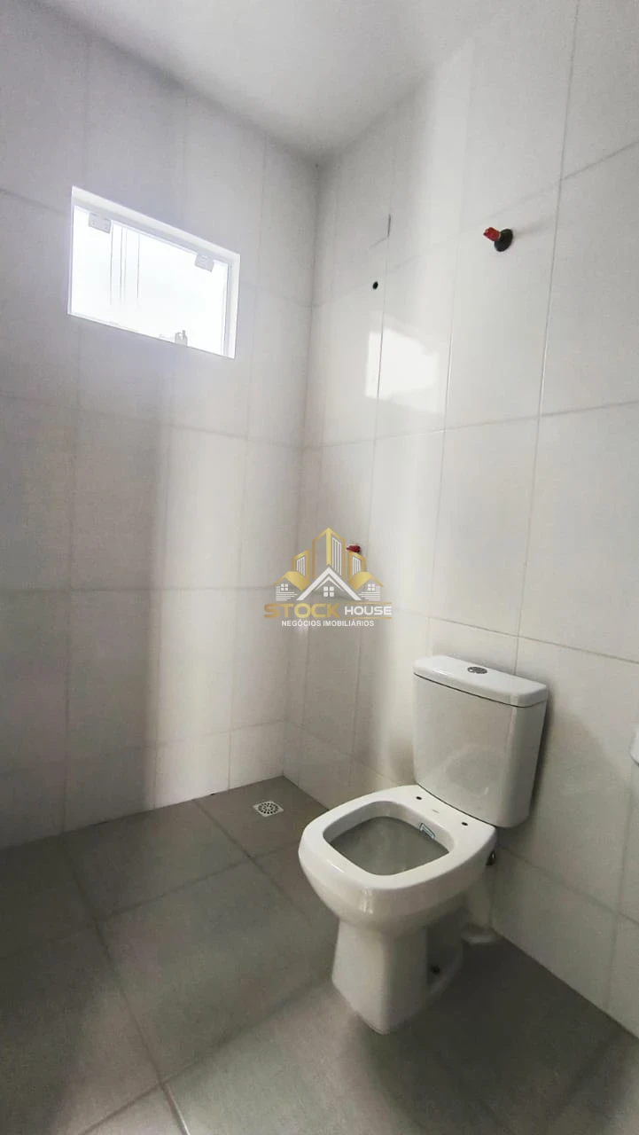 SOBRADO GEMINADO NA PRAIA