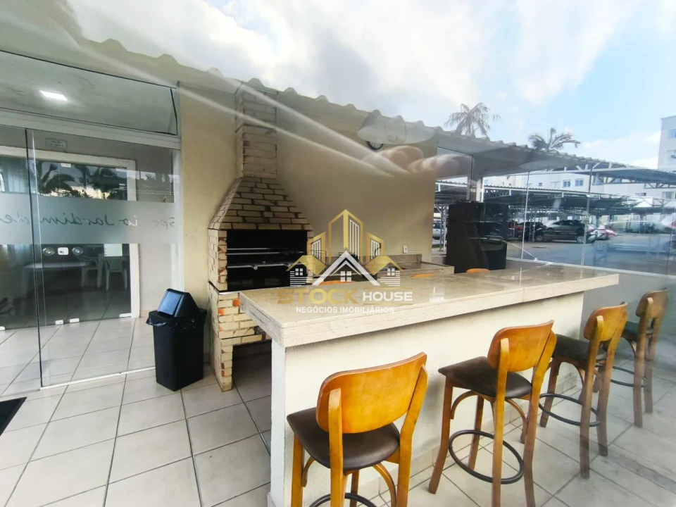 APARTAMENTO NA ZONA SUL