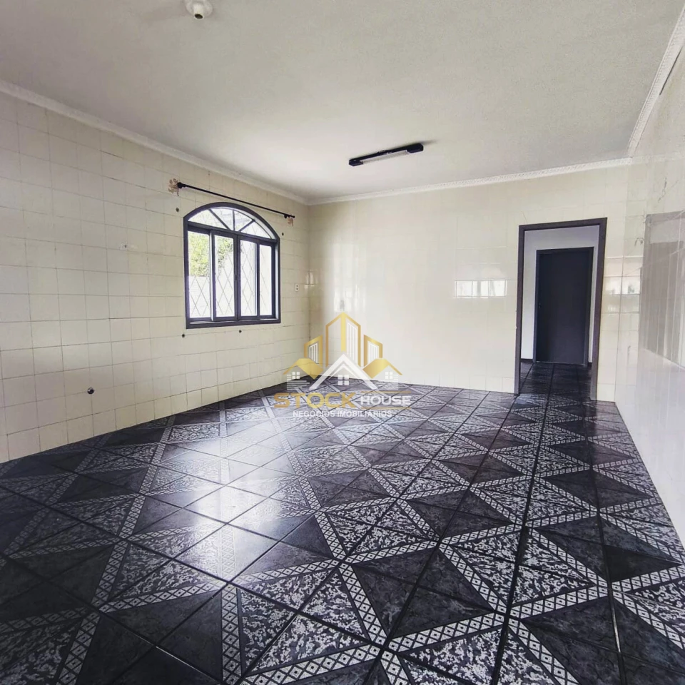 Imagens do imóveis CASA AVERBADA, SUÍTE + 2 QUARTOS, A VENDA EM JOINVILLE