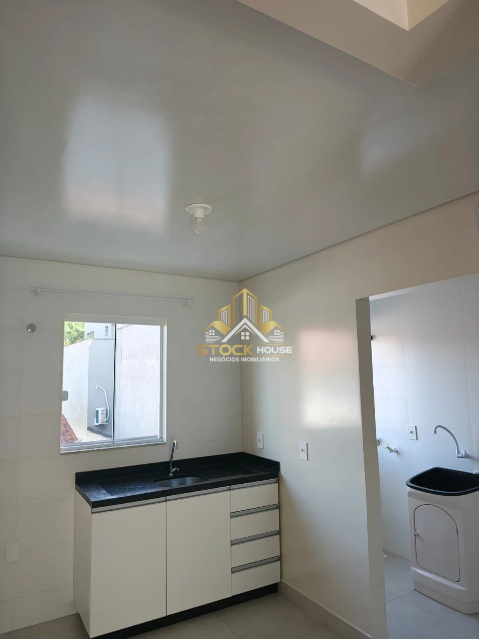 APARTAMENTO COM 3 QUARTOS À VENDA