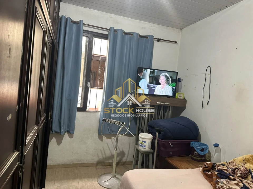 CASA ESCRITURADA COM 5 QUARTOS