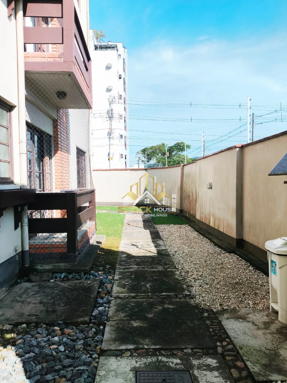Imagens do imóveis APARTAMENTO CENTRAL COM DOIS QUARTOS