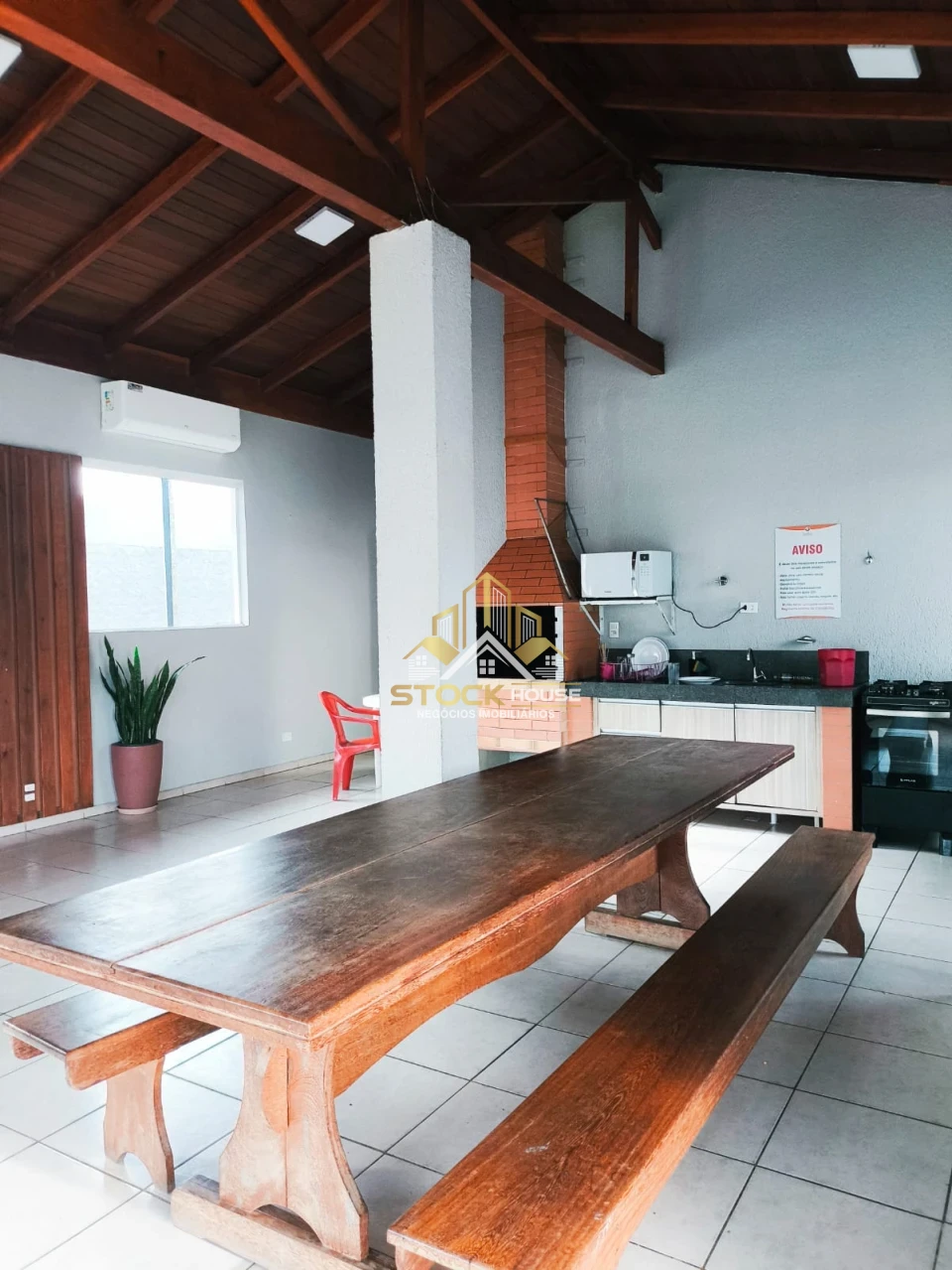 Imagens do imóveis APARTAMENTO SEMI MOBILIADO