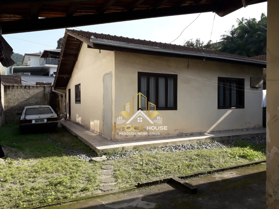 Imagens do imóveis CASA COM TERRENO 360m², PERFEITO PARA CONSTRUIR, BAIRRO IRIRIU