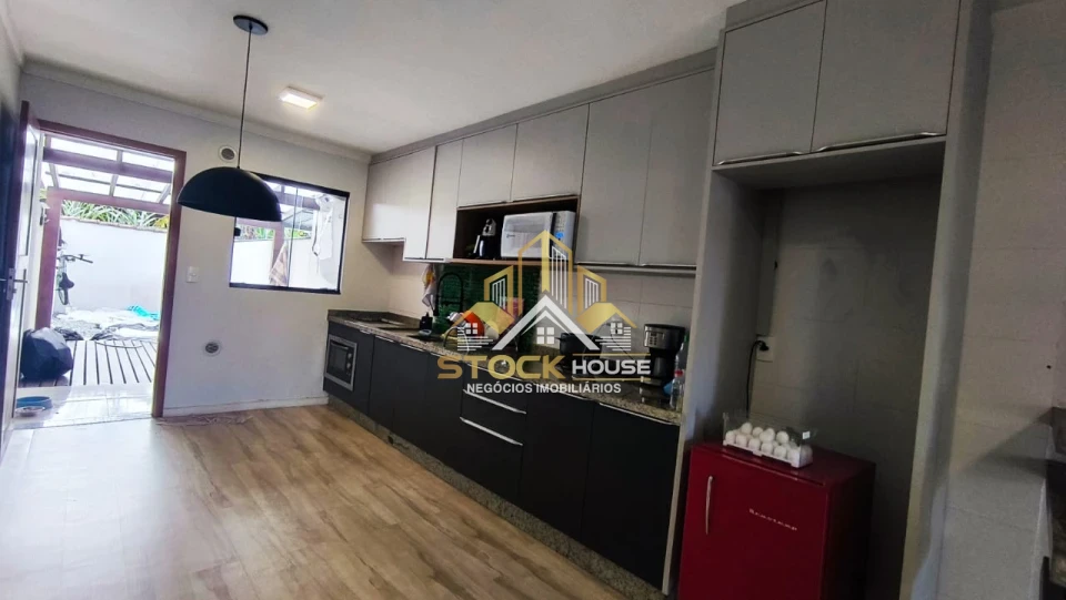 Imagens do imóveis SOBRADO GEMINADO PARA ALUGAR