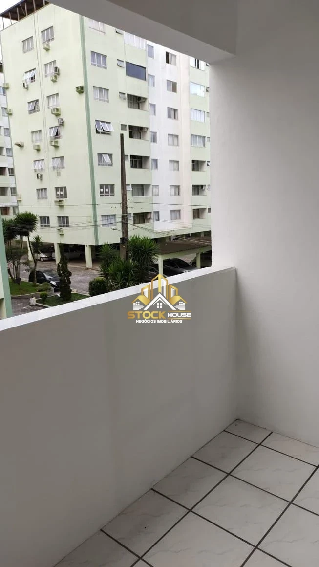 APARTAMENTO COM 2 QUARTOS A VENDA EM JOINVILLE