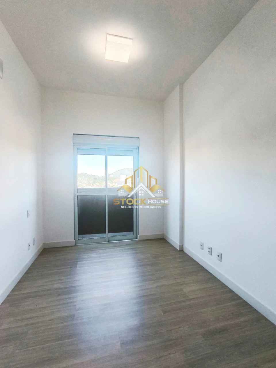 APARTAMENTO NA ZONA NORTE