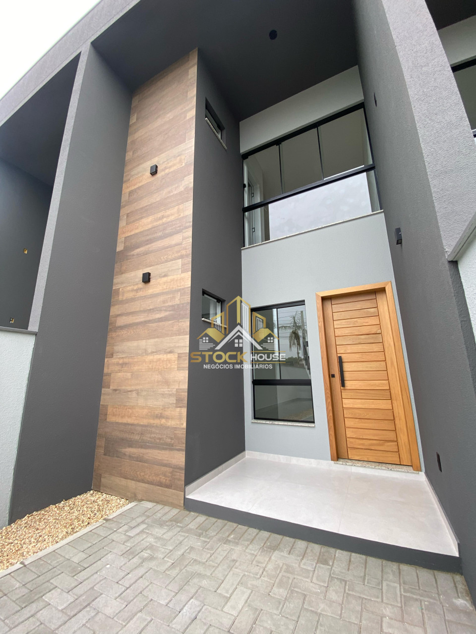Imagens do imóveis CASA GEMINADA NOVA  À VENDA BOEHMERWALD JOINVILLE