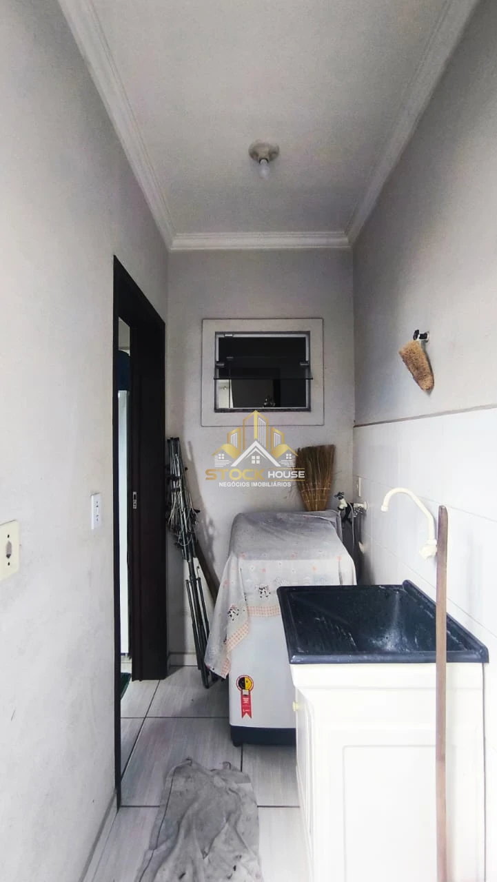 Casa Geminada À Venda Espinheiros Joinville