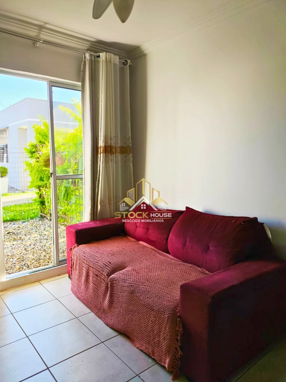 Imagens do imóveis APARTAMENTO SEMI MOBILIADO, 2 QUARTOS, A VENDA EM JOINVILLE