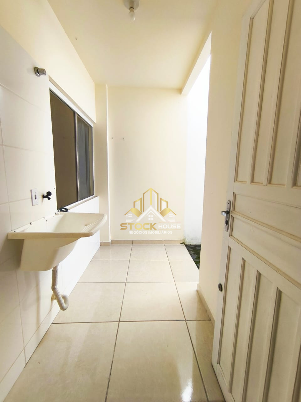 Imagens do imóveis CASA GEMINADA 1 SUÍTE + 1 QUARTO BAIRRO PORTO GRANDE ARAQUARI