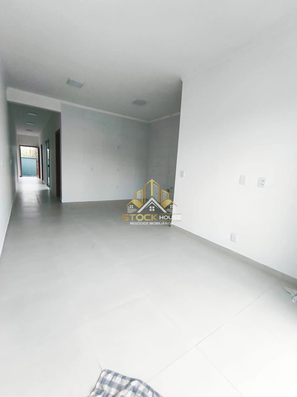 CASA GEMINADA NOVA 1 SUÍTE +1  QUARTO