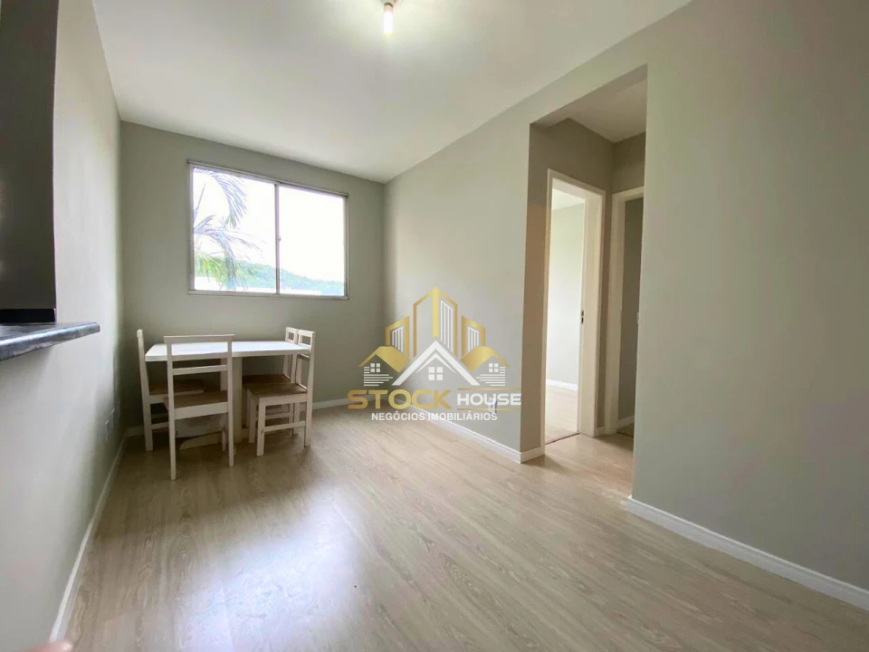 APARTAMENTO SEMI MOBILIADO, 2 QUARTOS, A VENDA EM JOINVILLE