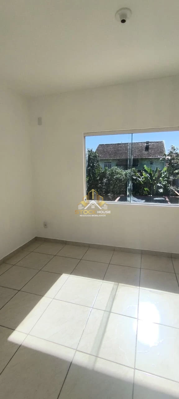 Imagens do imóveis SOBRADO GEMINADO À VENDA