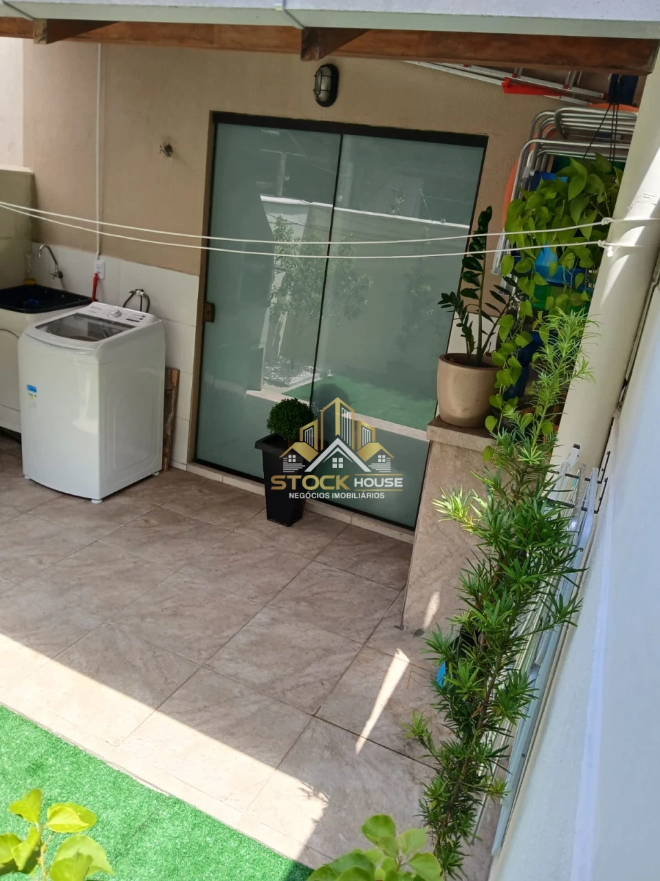 Imagens do imóveis SOBRADO GEMINADO A VENDA