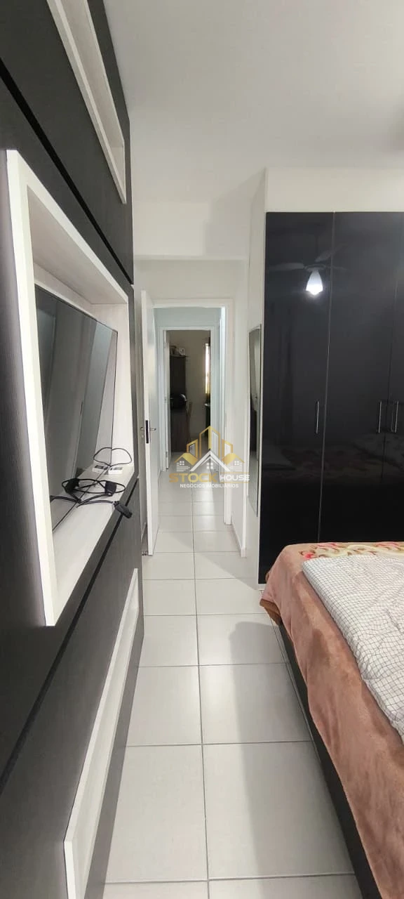 Imagens do imóveis SOBRADO GEMINADO SEMI MOBLIADO À VENDA