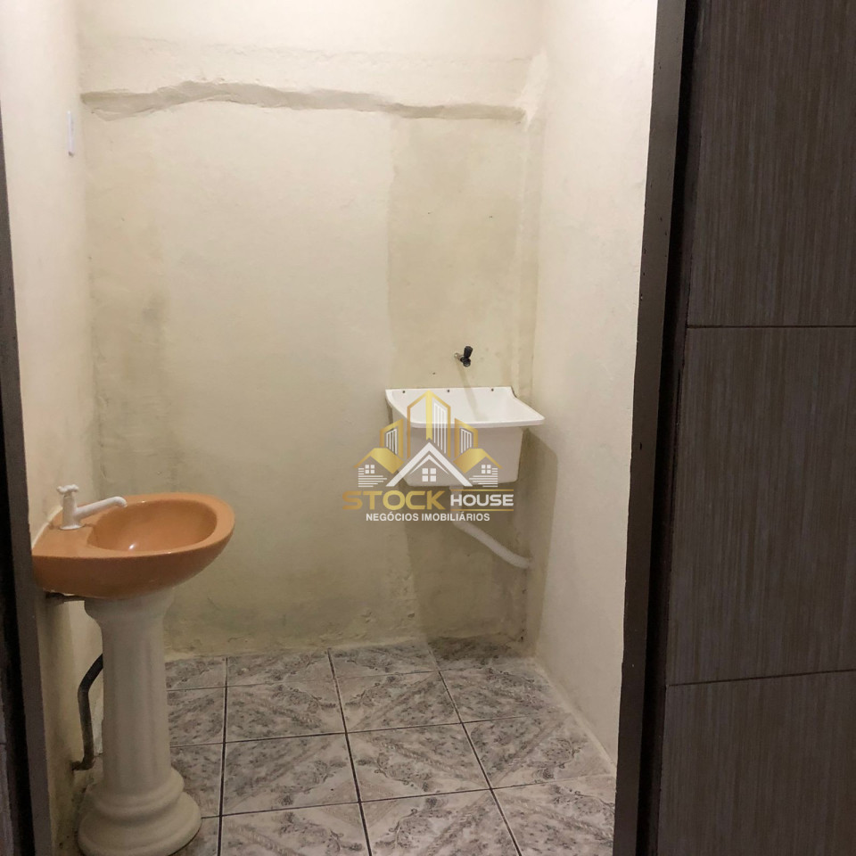 Imagens do imóveis OPORTUNIDADE DE INVESTIMENTO CASA DE ALVENARIA BAIRRO JOÃO COSTA