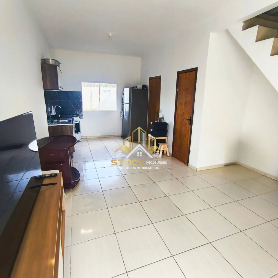 Imagens do imóveis SOBRADO GEMINADO 2 QUARTOS, A VENDA EM ARAQUARI