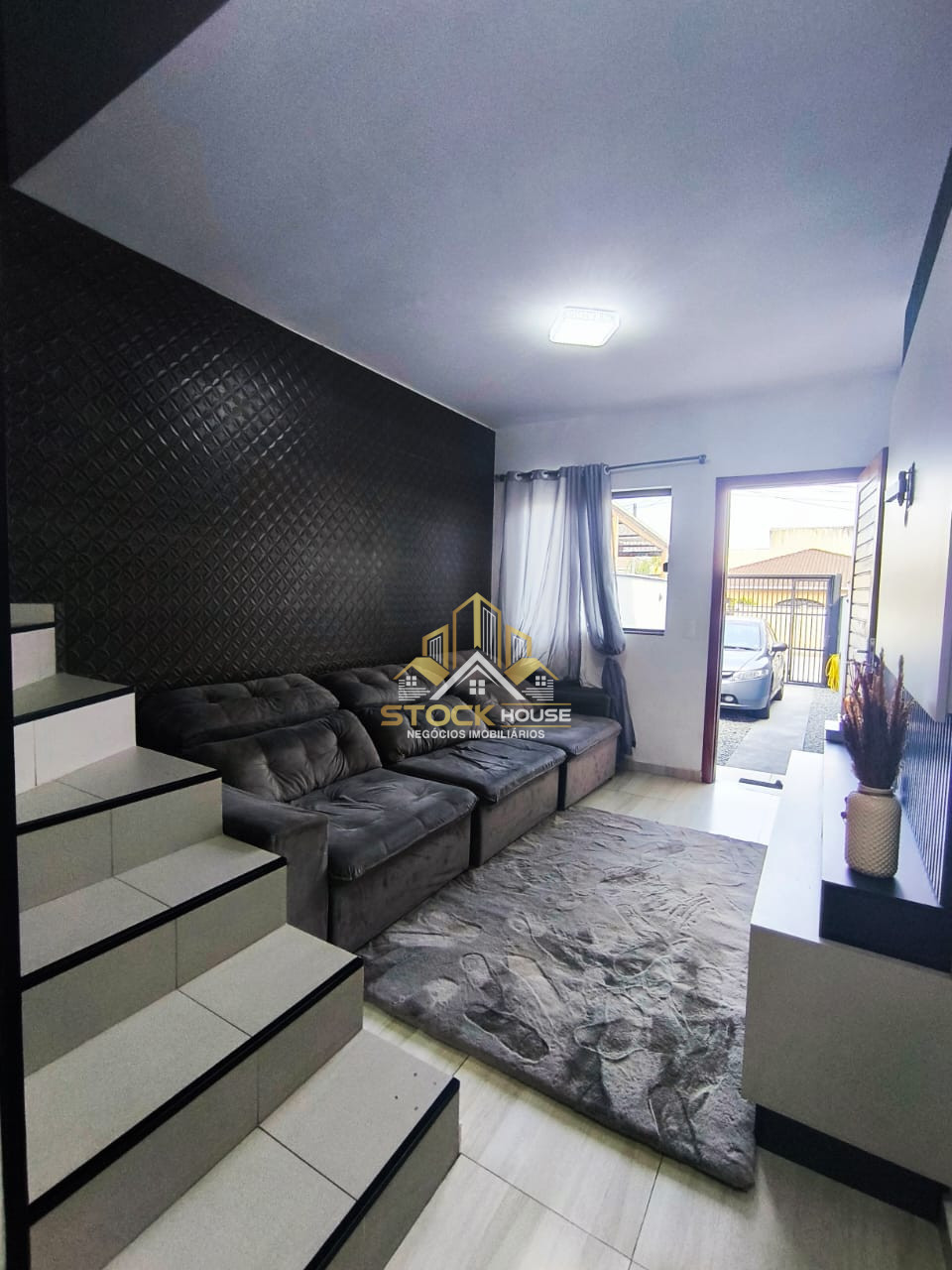 LINDO SOBRADO GEMINADO SEMI MOBILIADO 2 QUARTOS BAIRRO COMASA