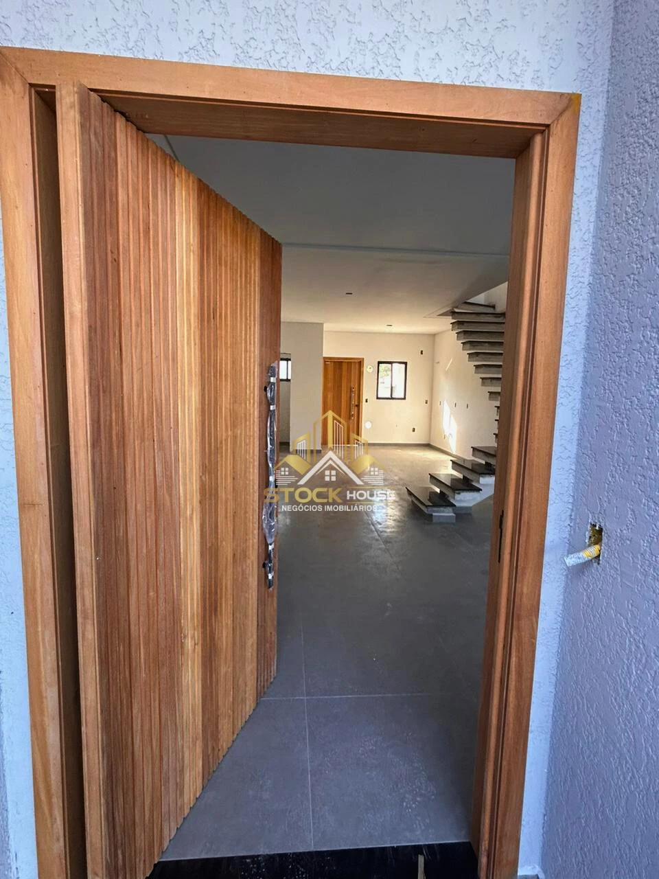 LANÇAMENTO SOBRADO GEMINADO, SUÍTE + 2 QUARTOS EM JOINVILLE