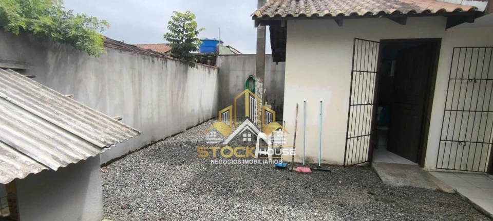 Imagens do imóveis Casa Geminada À Venda Parque Guarani Joinville