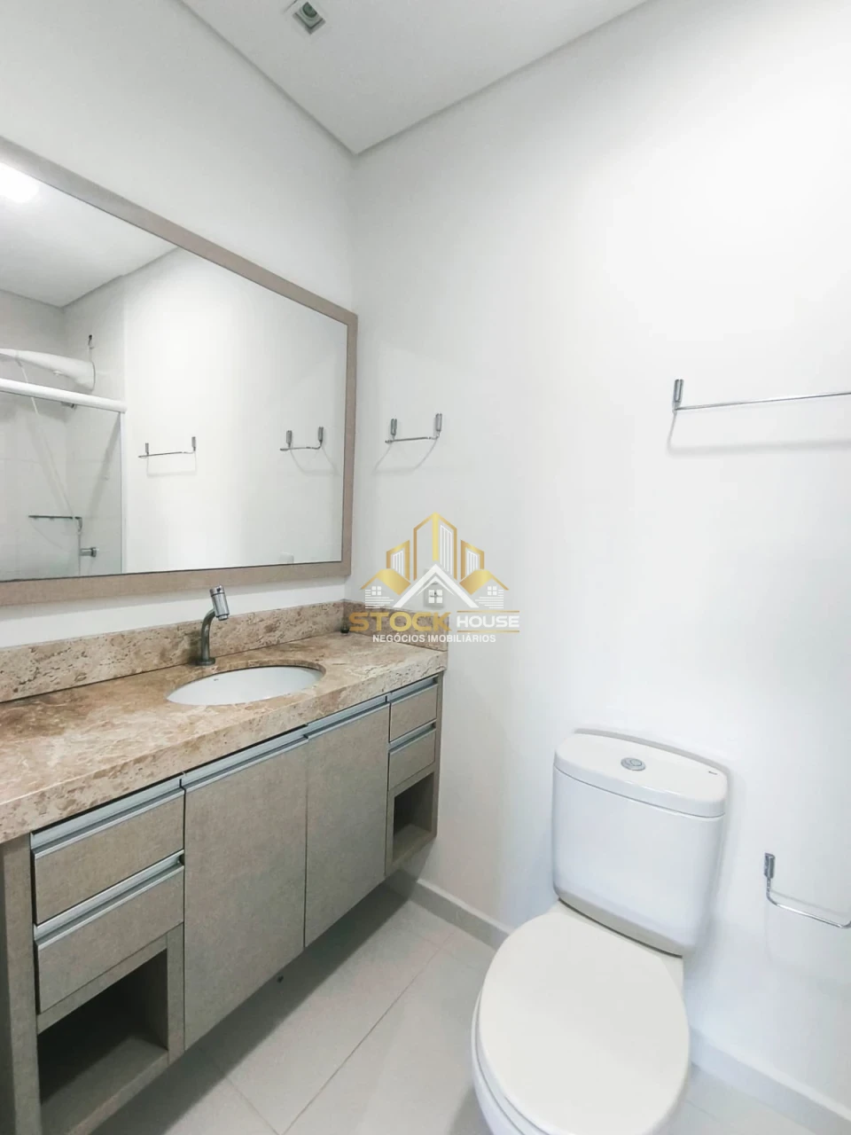 APARTAMENTO NA ZONA NORTE