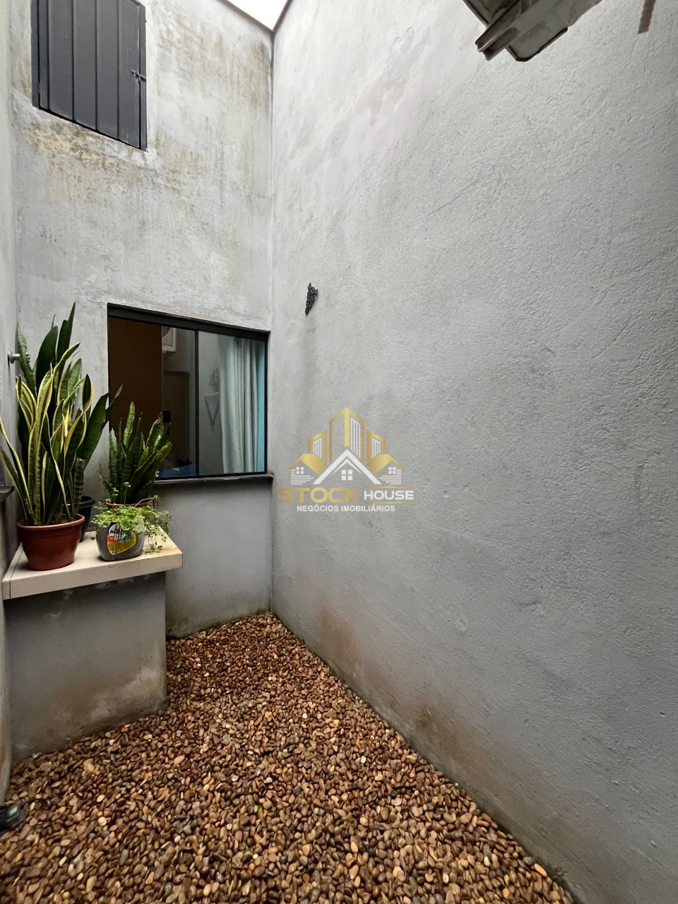 Imagens do imóveis CASA GEMINADA PLANTA BAIXA