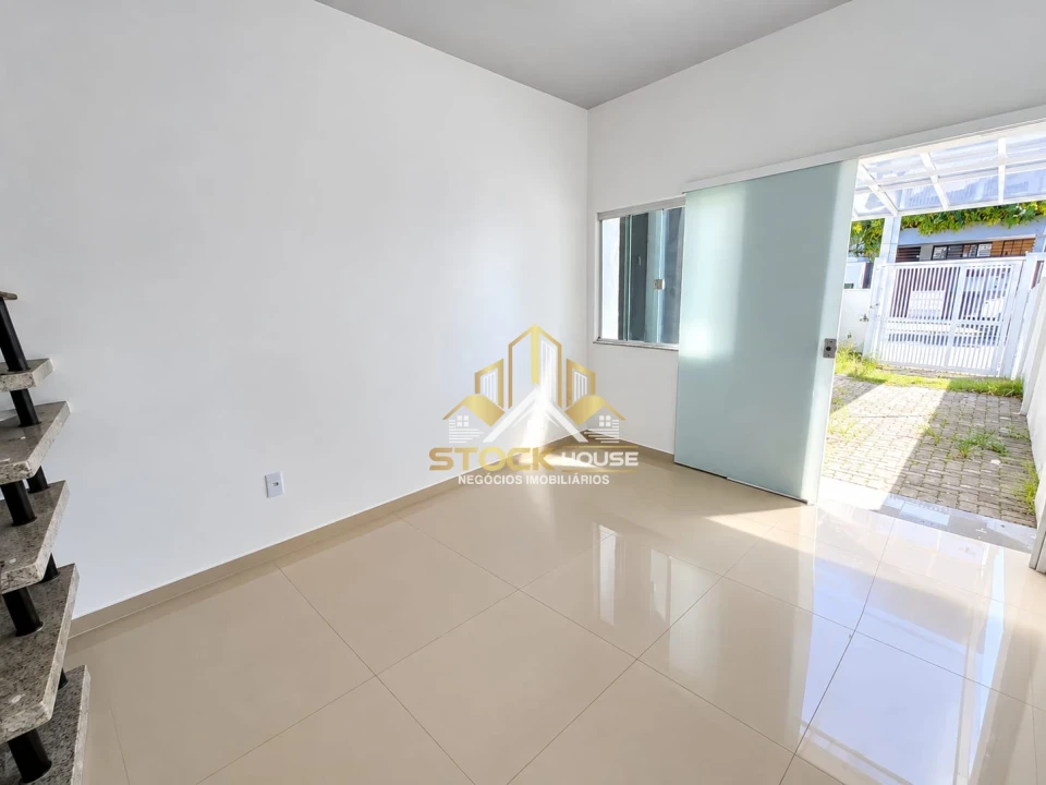 Imagens do imóveis LINDO SOBRADO GEMINADO