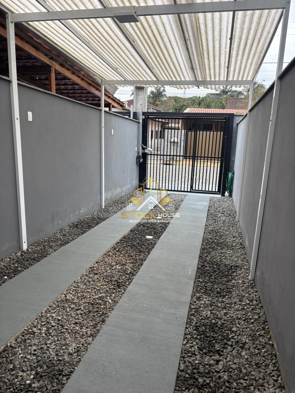 Imagens do imóveis SOBRADO GEMINADO NO VILA
