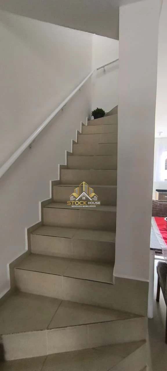 Imagens do imóveis SOBRADO GEMINADO NO PROFIPO