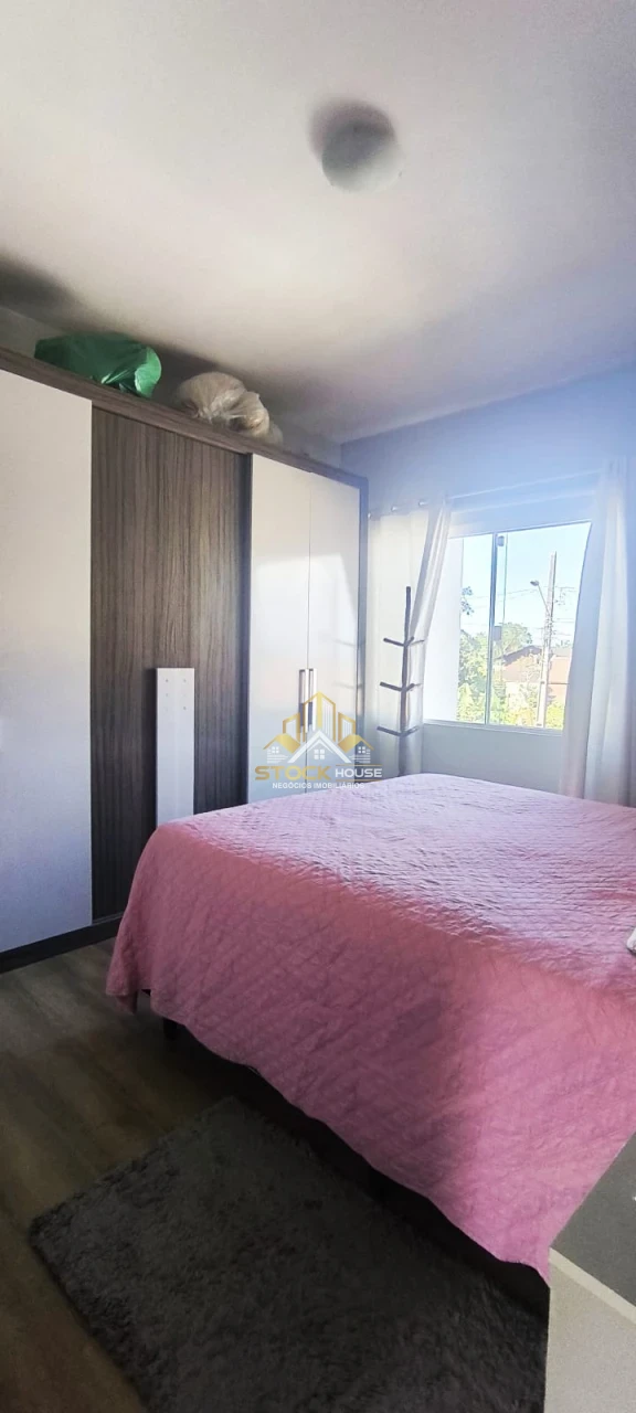 Sobrado Geminado com piscina à venda