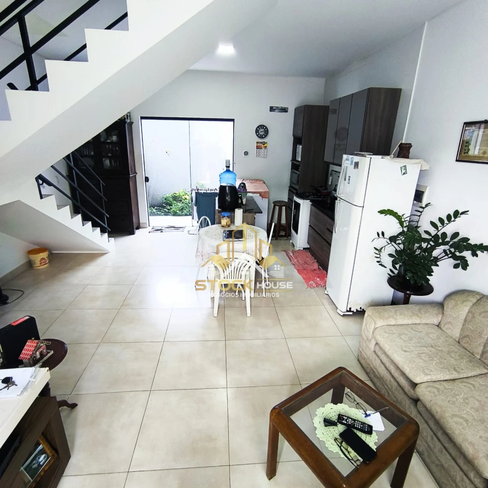 SOBRADO GEMINADO SUÍTE + 1 QUARTO A VENDA EM JOINVILLE