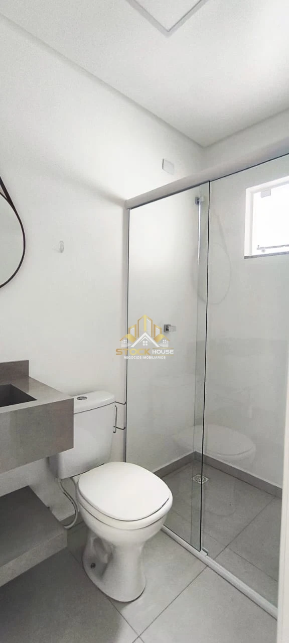 Imagens do imóveis Geminado Moderno no Guanabara