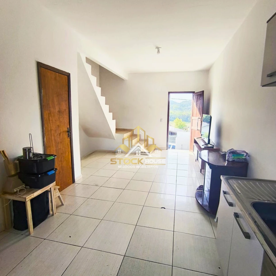 Imagens do imóveis SOBRADO GEMINADO 2 QUARTOS, A VENDA EM ARAQUARI